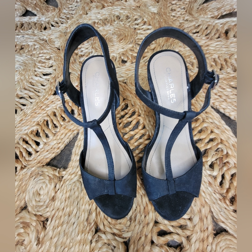 Charles By Charles David Black Strappy Wedges 7.5